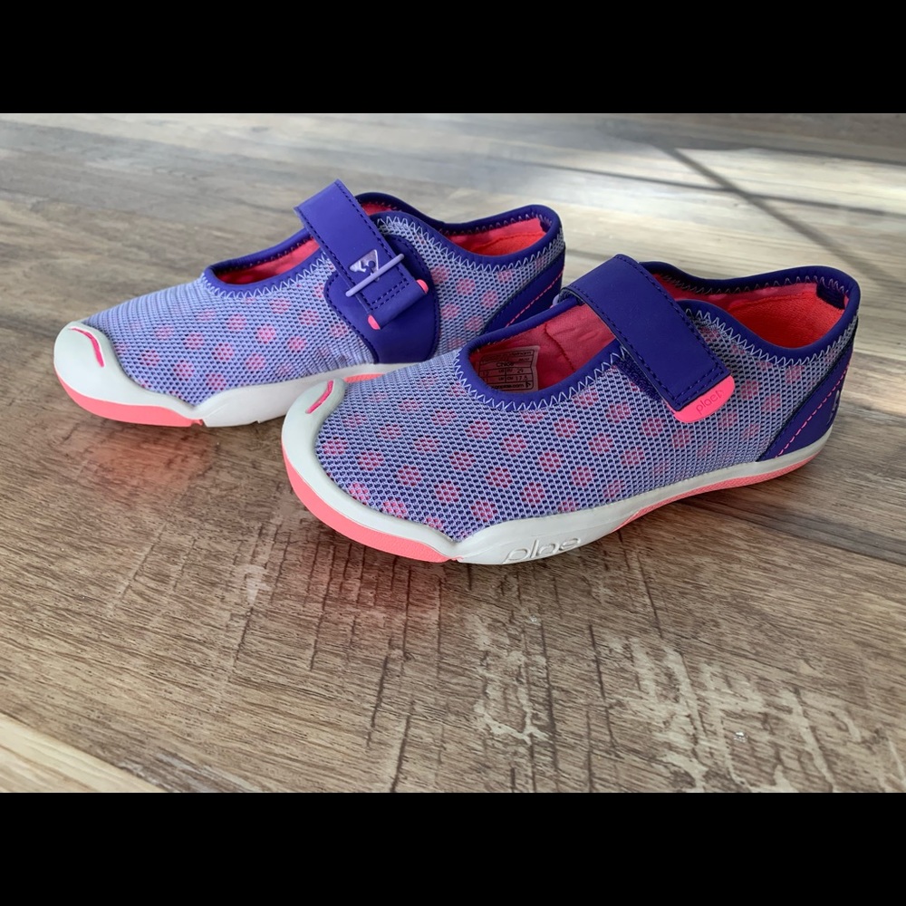 New Girls Plae Chloe Mary Jane, size 12